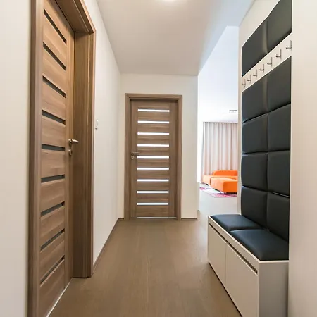 Cedrus Luxory Apartment Szeged