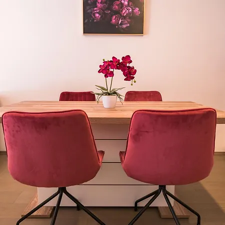 Cedrus Luxory Apartment